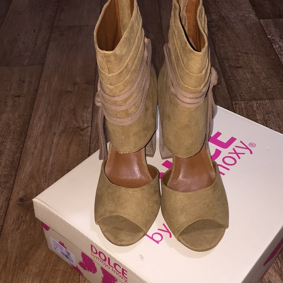 ❤️Final Price❤️ Dolce Suede Colored Chunk Heels - Picture 3 of 4